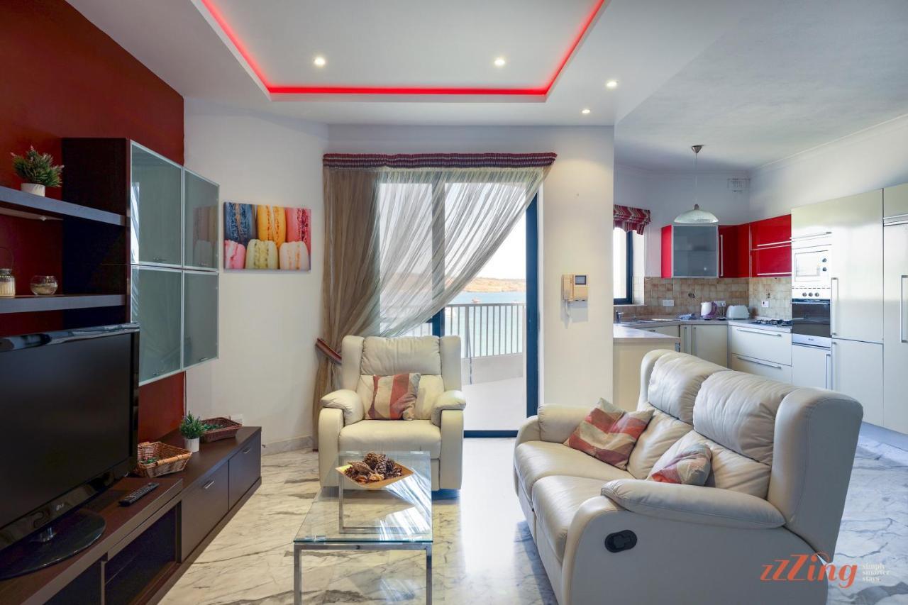 Beachfront 2 Bedroom Holiday Home Is-Sellum Exterior photo